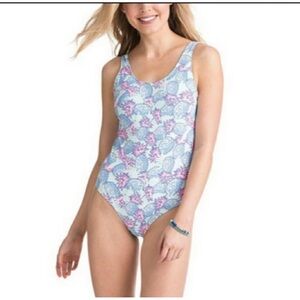 Vineyard Vines pineapple 🍍 print one piece swimsuit S